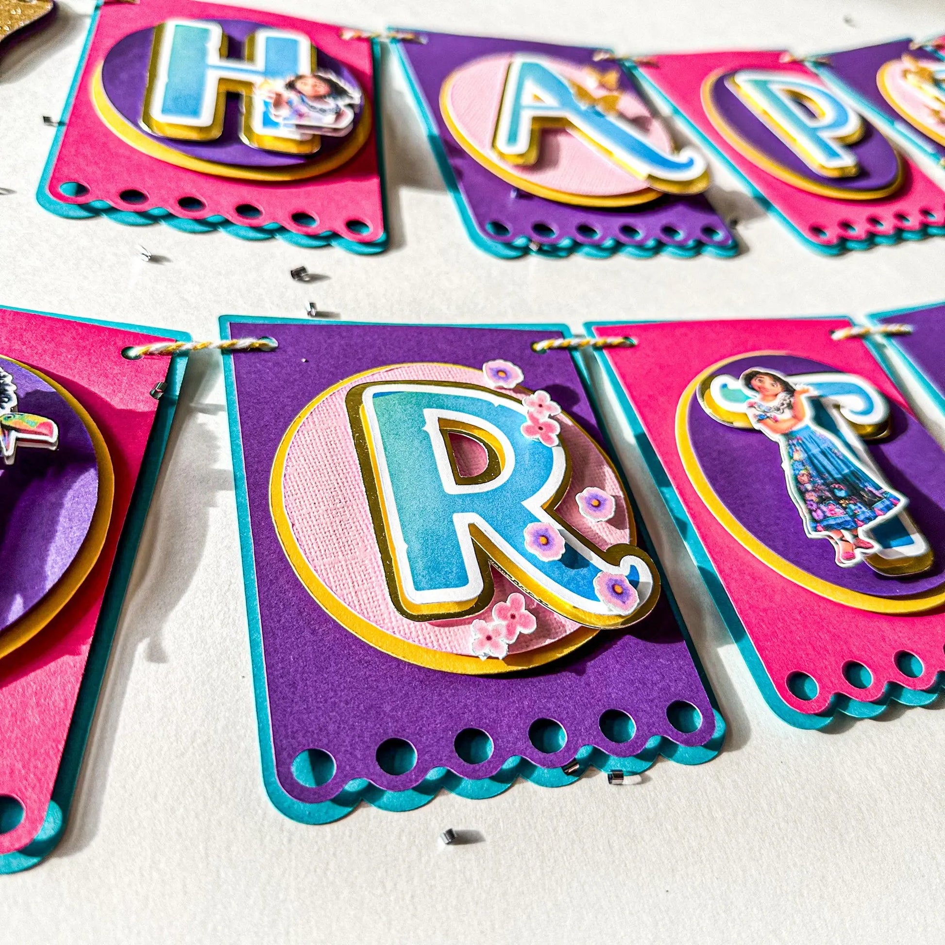 Encanto Birthday Banner – Magical Encanto Party Decoration, Personalized Happy Birthday Garland, Kids Birthday Party Supplies Mi tienda