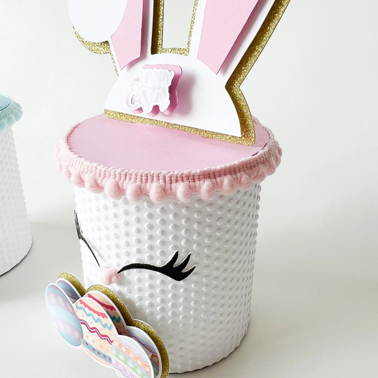 Easter Bunny Snack Can Favors: Personalized 1.3oz Chips, Pastel Pink or Blue Mi tienda
