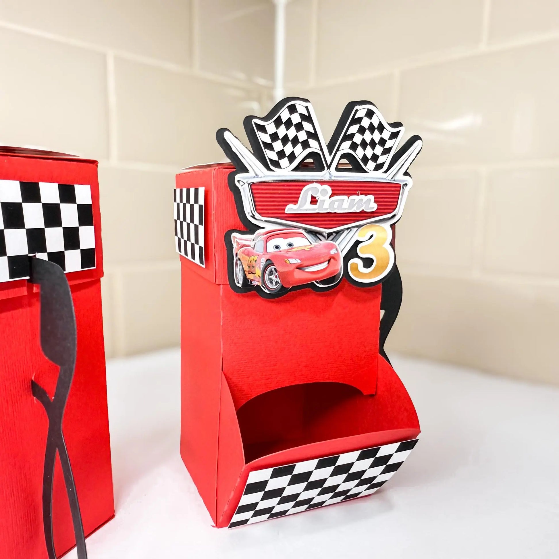 Race Car Favor Box – Custom Fuel Station Candy Box for Racing Theme Birthday Party, Race Car Party Decorations (Set of 6) Mi tienda