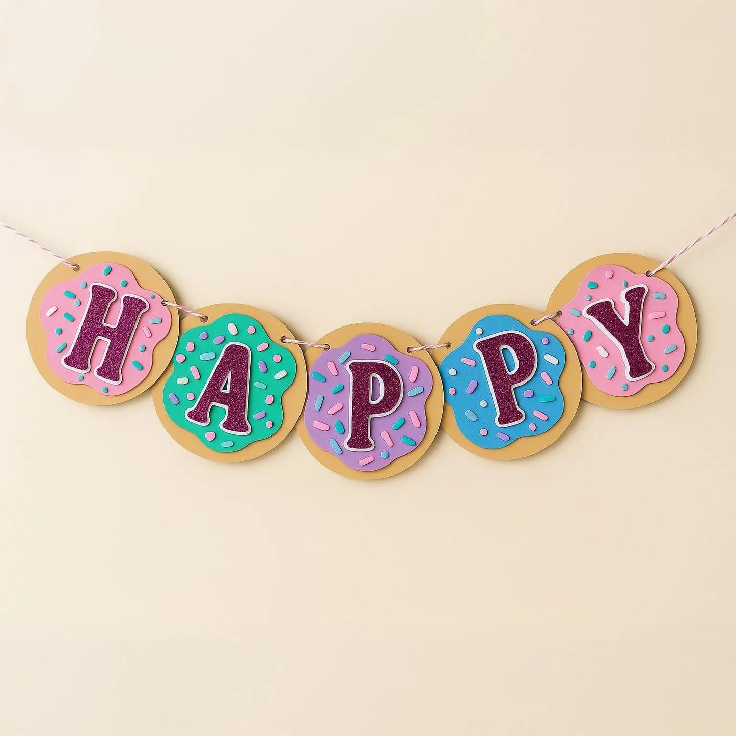 Donut Happy Birthday Banner, Pastel Sprinkle Garland with Glitter Letters, Custom Name Option, Donut Party Decoration Mi tienda