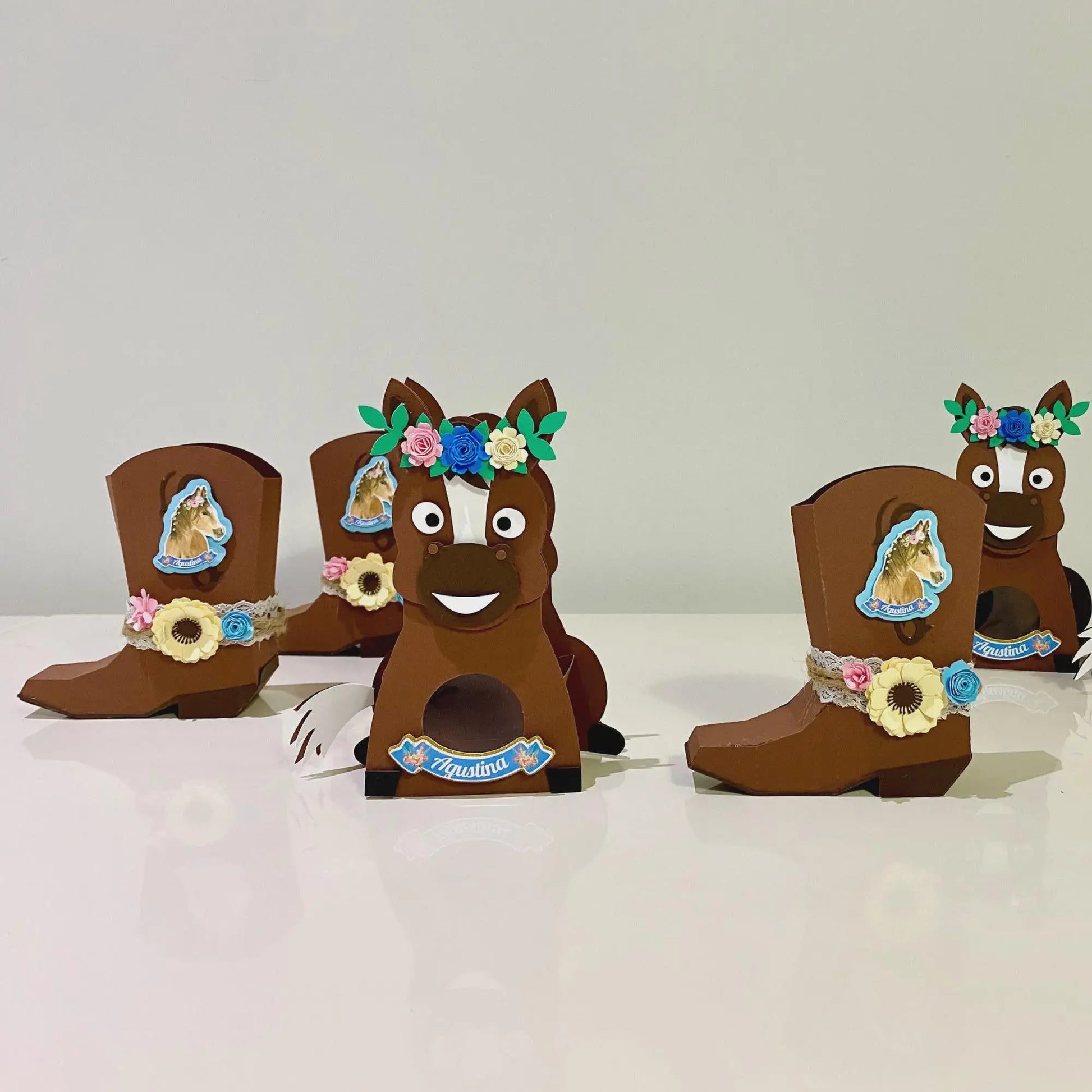 Horse Birthday Party Bundle – Personalized 3D Letter, Banner, Pringles, Favor Boxes, Juice Labels & Plates with Spoons Mi tienda