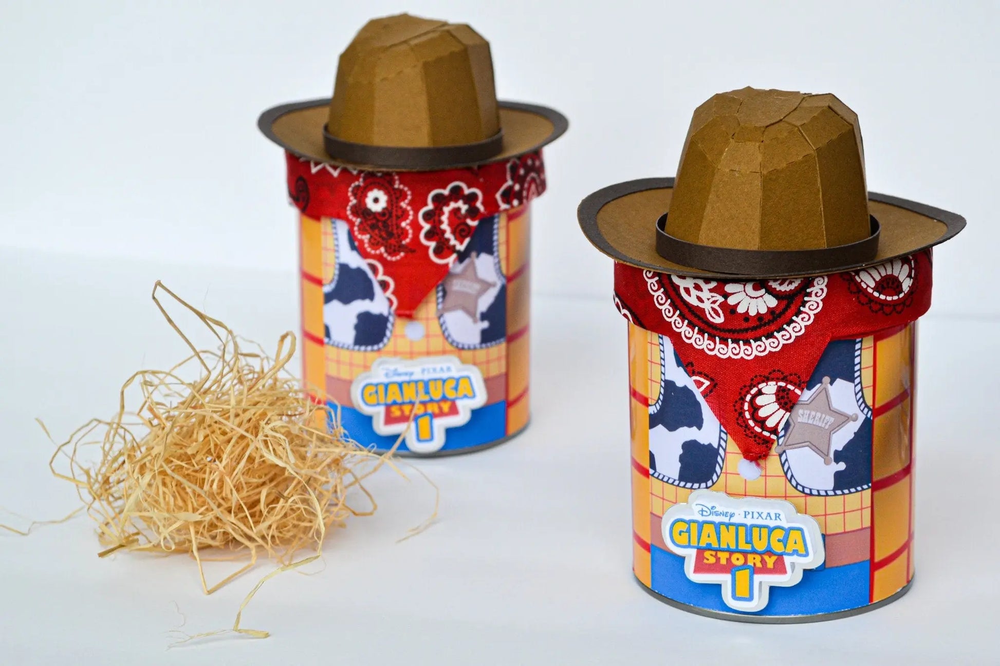 Woody Pringles Favor Can – Cowboy Party Snack Can with Hat & Bandana – Custom Toy Story Birthday Favors – Western Party Supplies Mi tienda