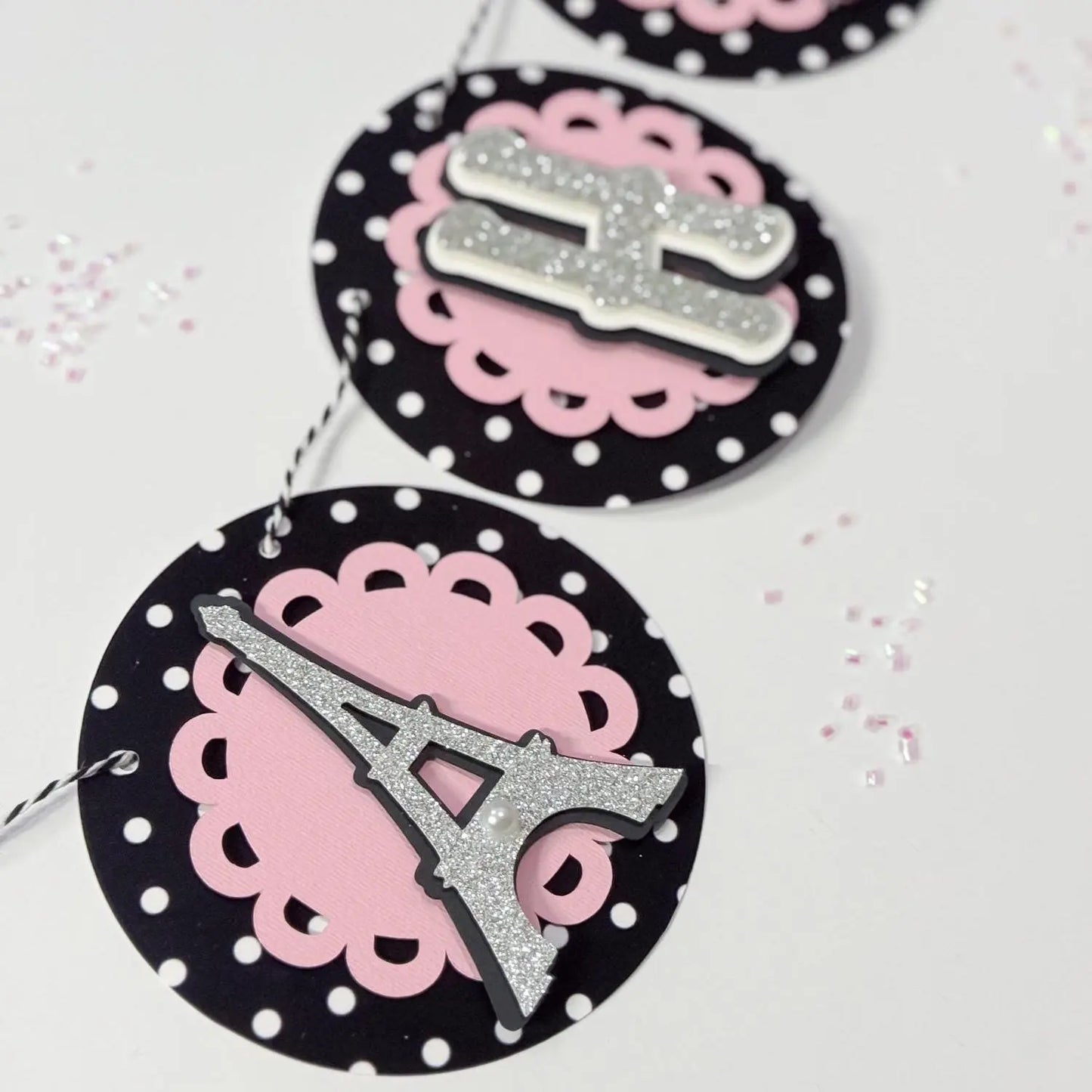 Sweet 16 Paris Birthday Banner – Eiffel Tower Party Backdrop – Elegant Pink & Black Garland Mi tienda