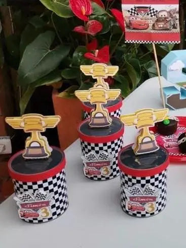 Cars Party Bundle | Lightning McQueen Birthday Supplies | 3D Letters, Banner, Favors, Candy, Plates & Race Car Decor Mi tienda