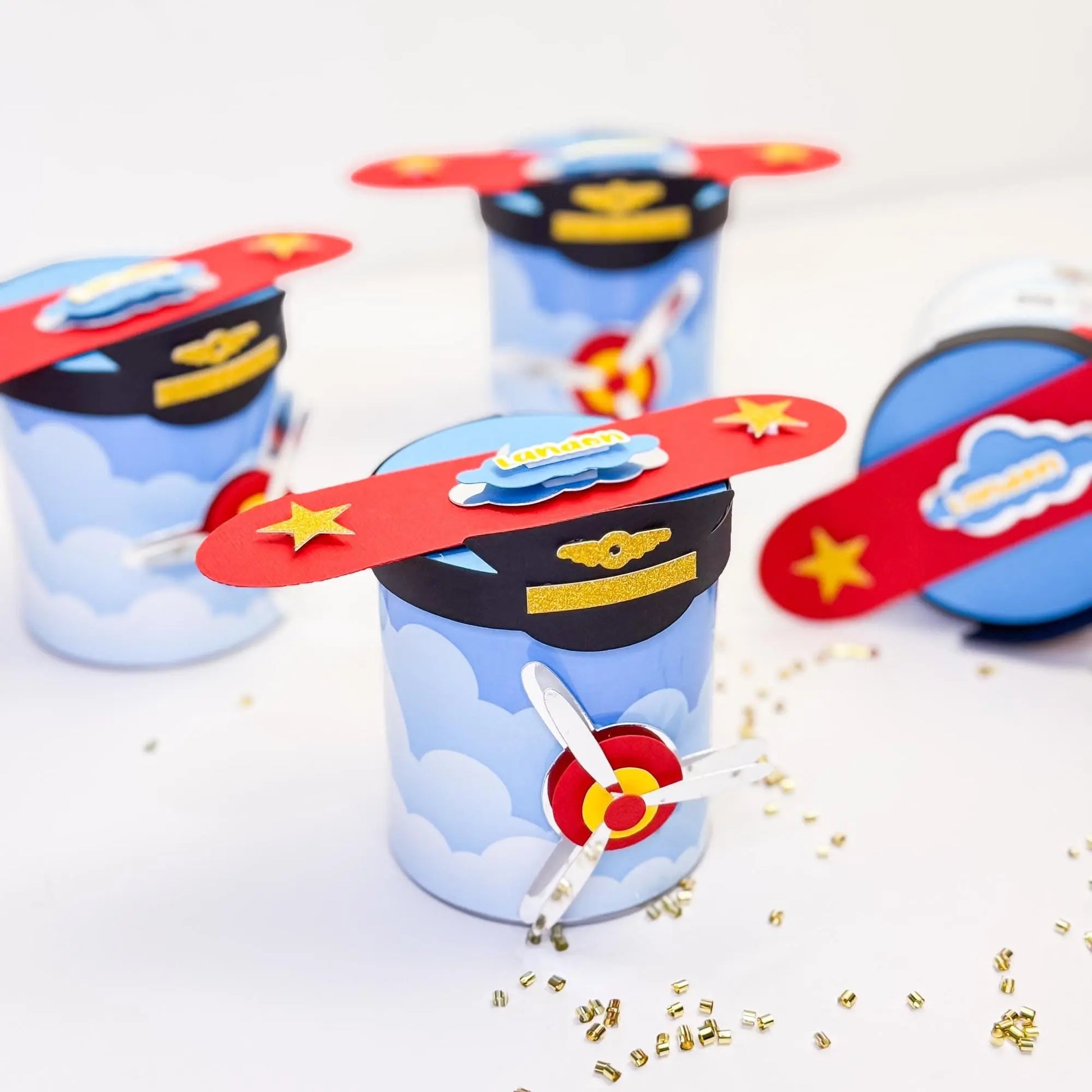 Airplane Party Favor Can – Custom Pilot Snack Tubes for Time Flies Birthday Theme, Set of 6 Mini Airplane Chips Cans Mi tienda