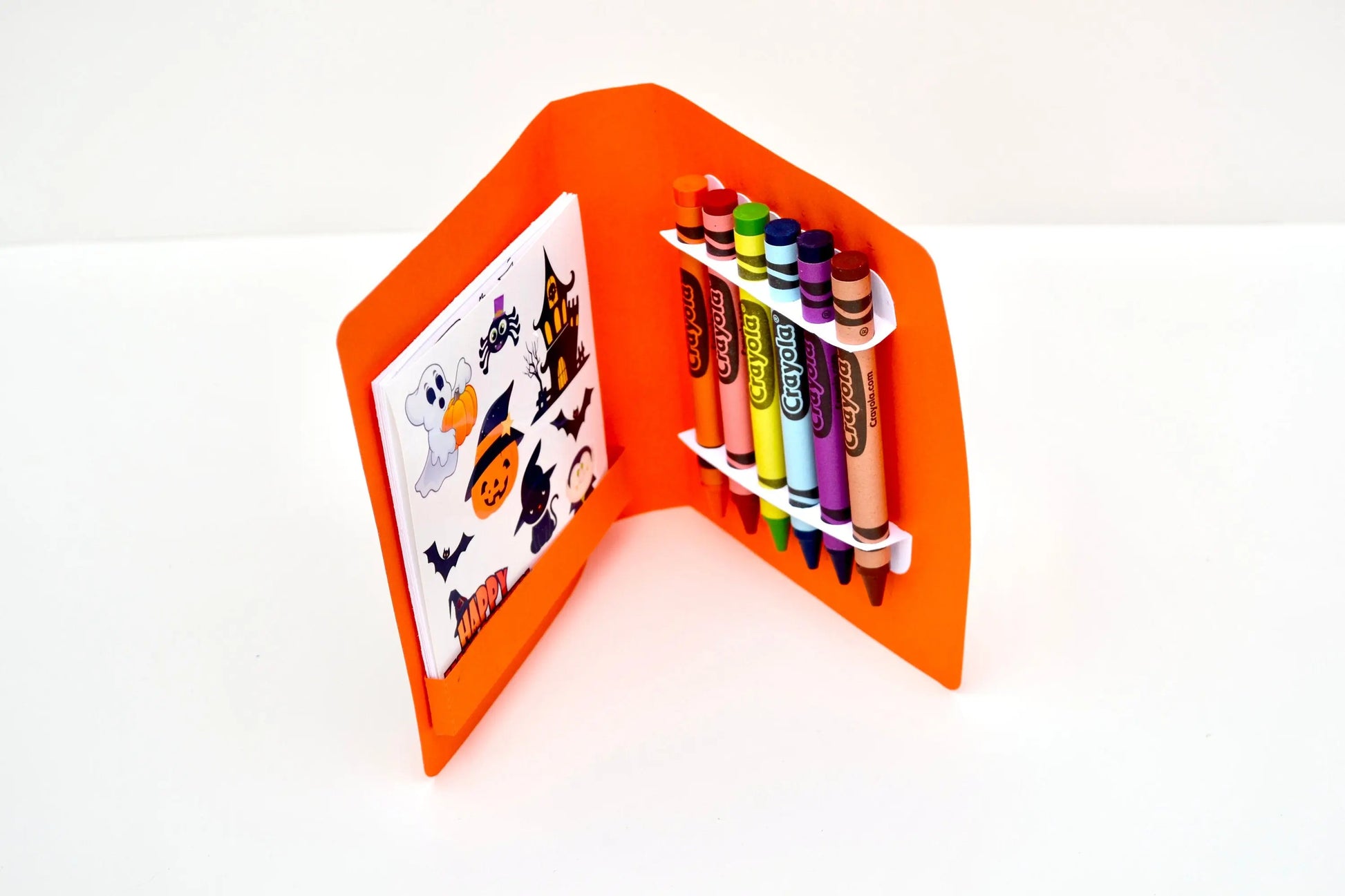 Halloween Coloring Book Party Favor – Personalized Kids Activity Pack with Crayons & Stickers | Orange or Purple Gift Mi tienda