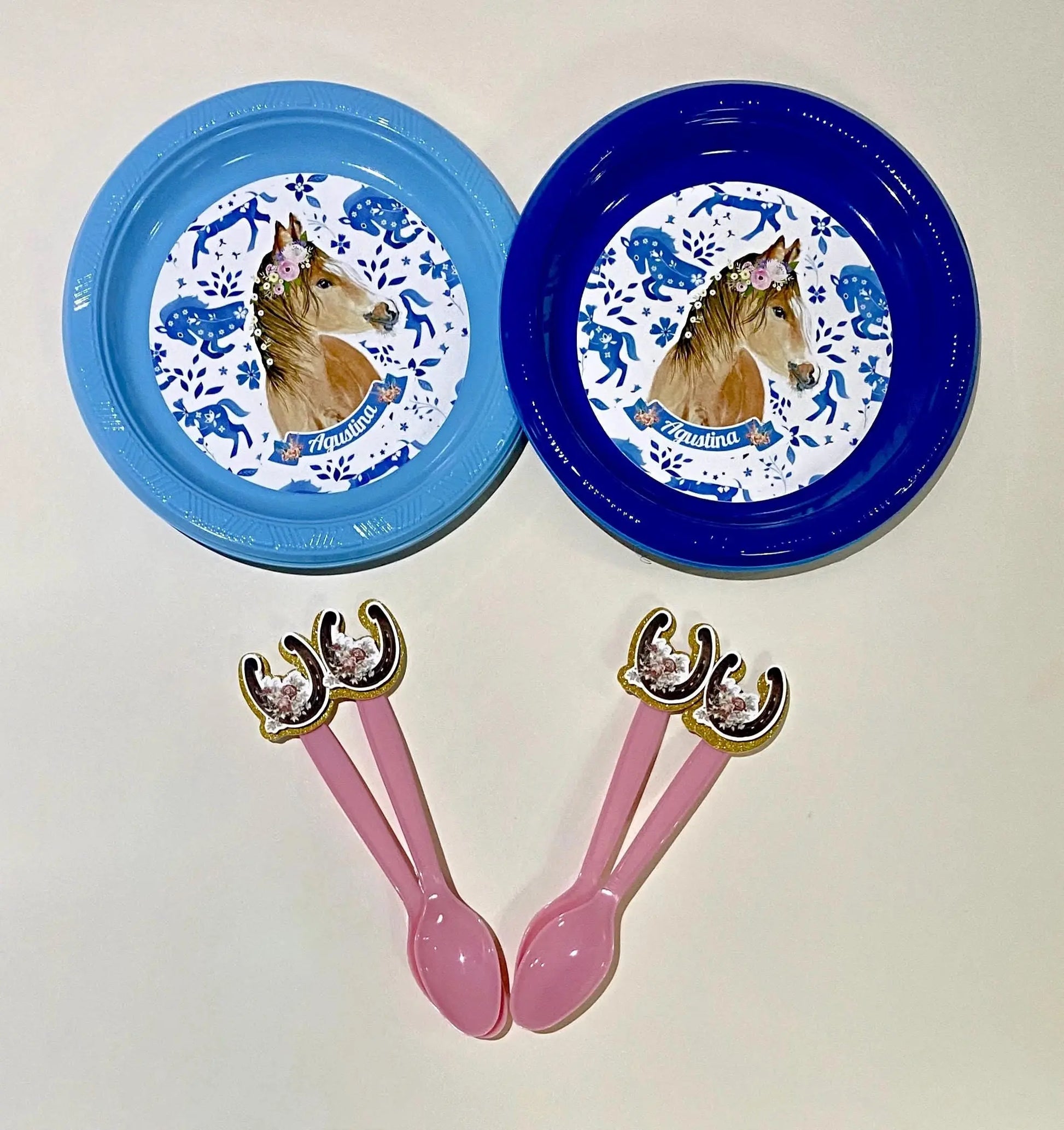 Personalized Horse Party Plates with Spoons – Cowgirl Birthday Tableware – Western Theme Party Supplies – Farm Ranch Birthday Decor Mi tienda