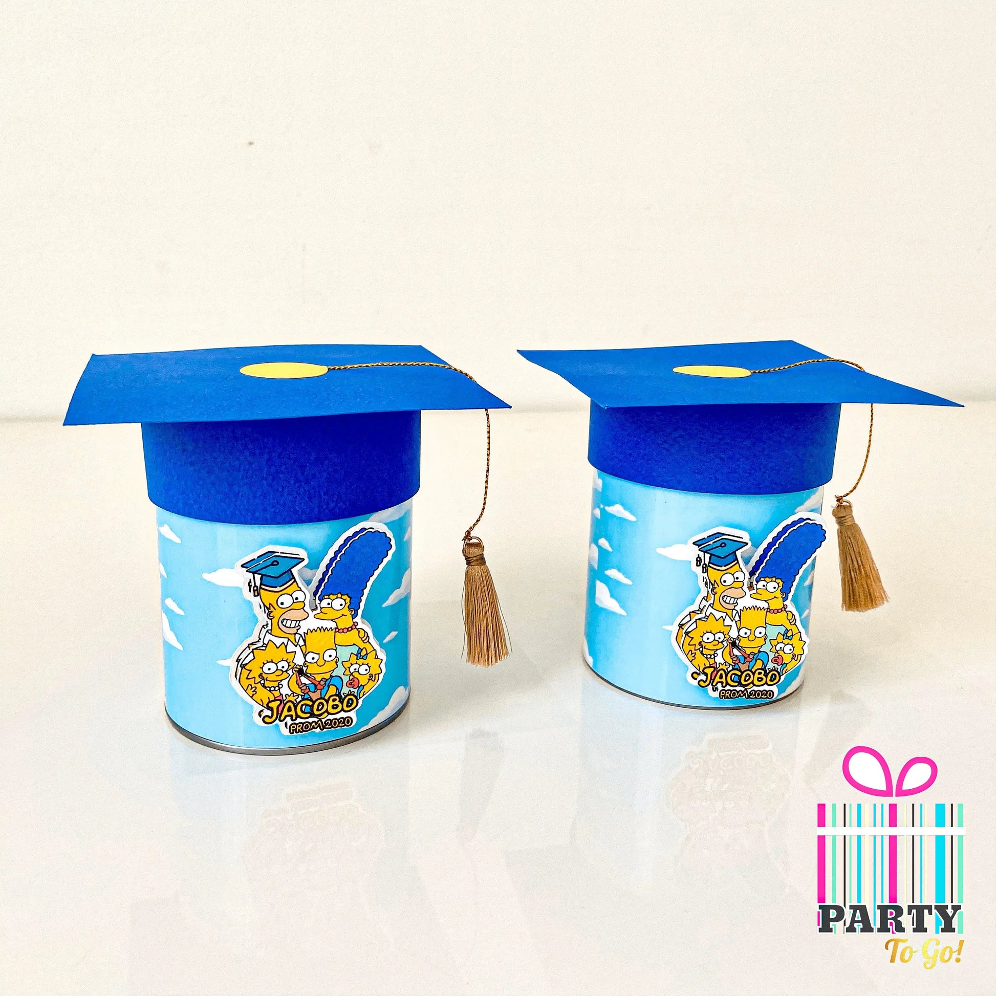 The Simpsons Graduation Party Decor Box – Full Personalized Party Set with Banner, 3D Name Letters, Favor Boxes & Pringles Mi tienda
