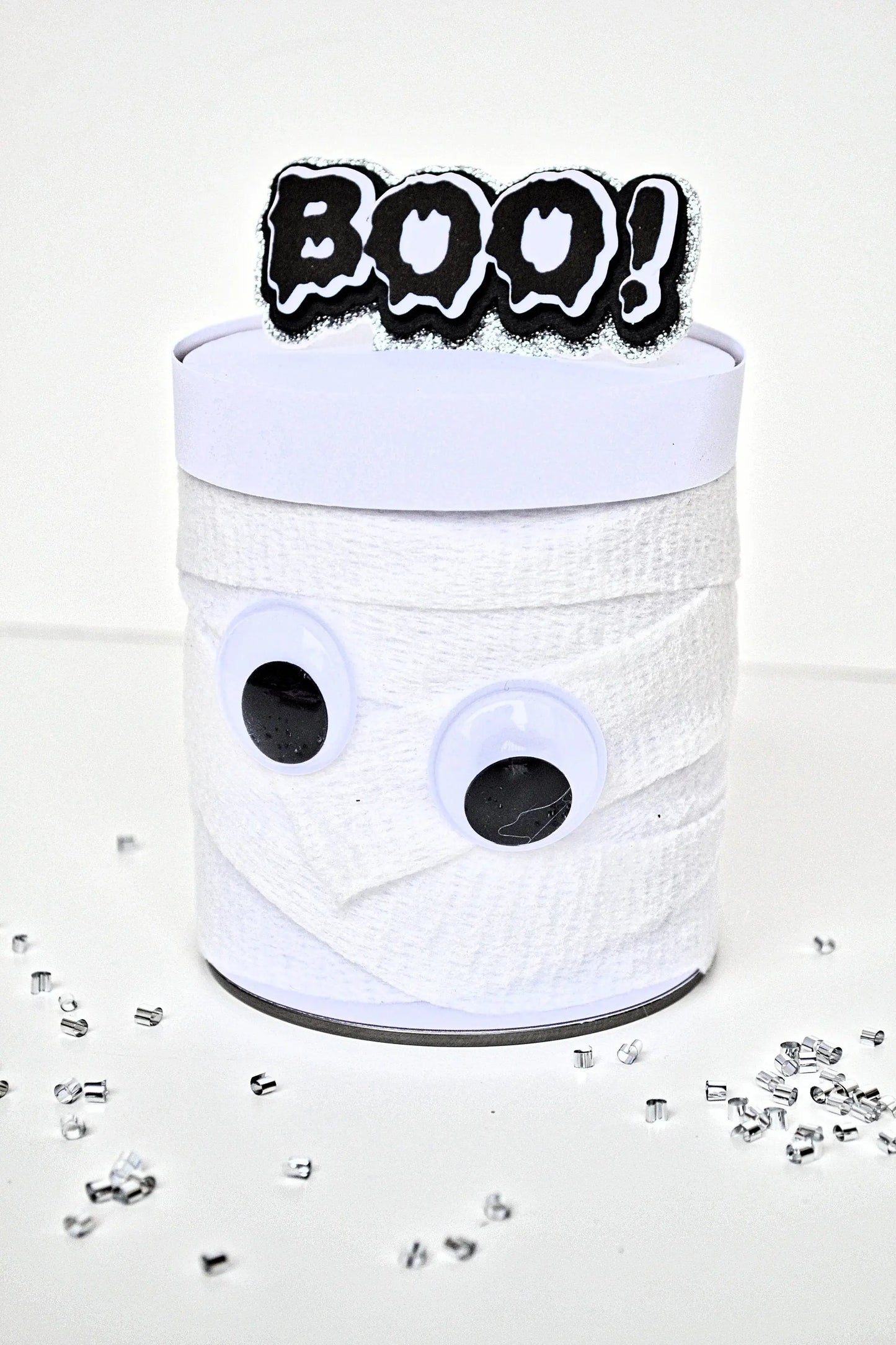 Spooky Halloween Party Favor – Mummy Pringles Box, Haunted House Decor, Adult Halloween Snack Mi tienda