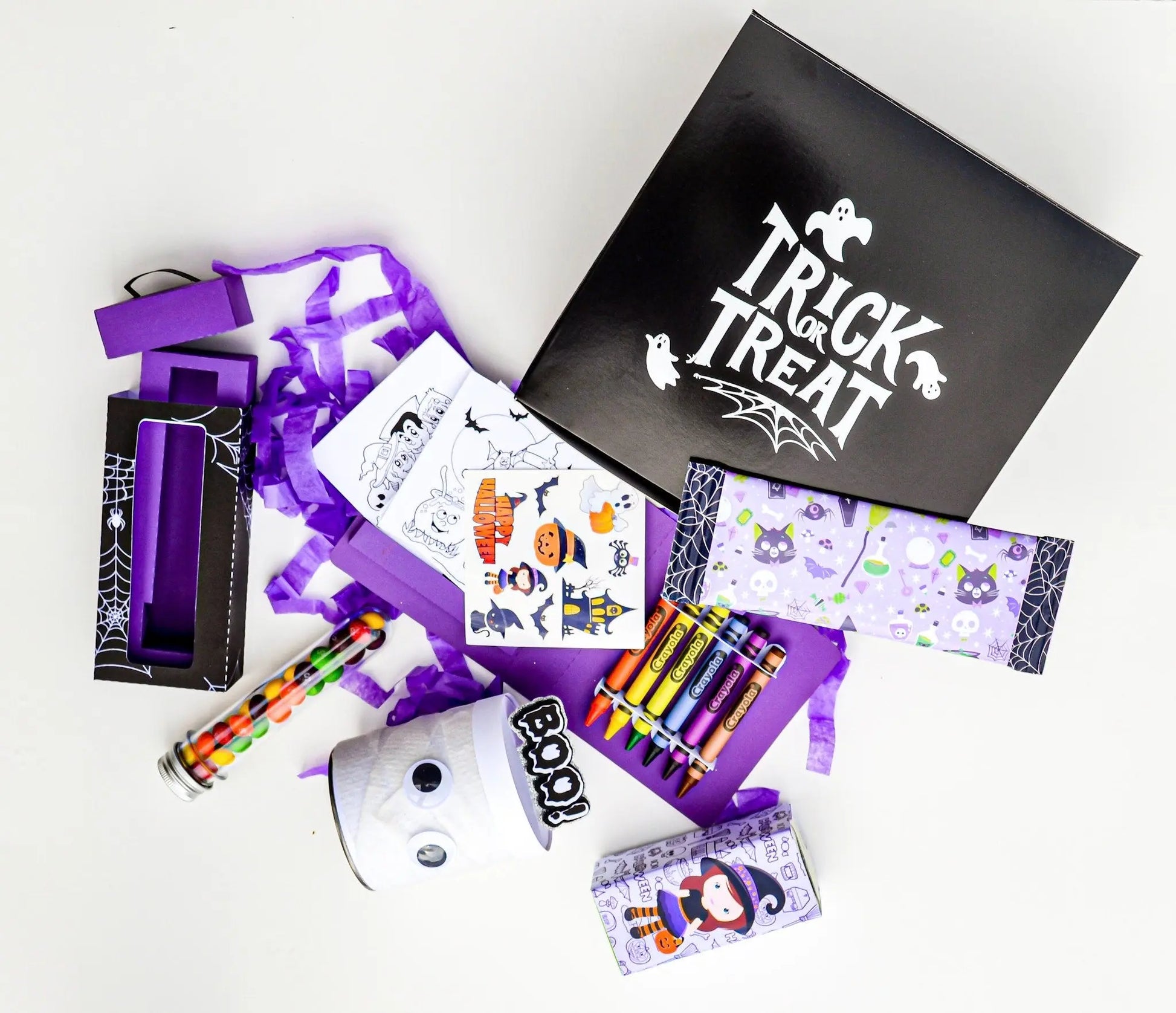 Halloween Treat & Craft Box – Kids Party Favor Set with Skittle, Hershey’s Bar, Pringles and Drink Mi tienda