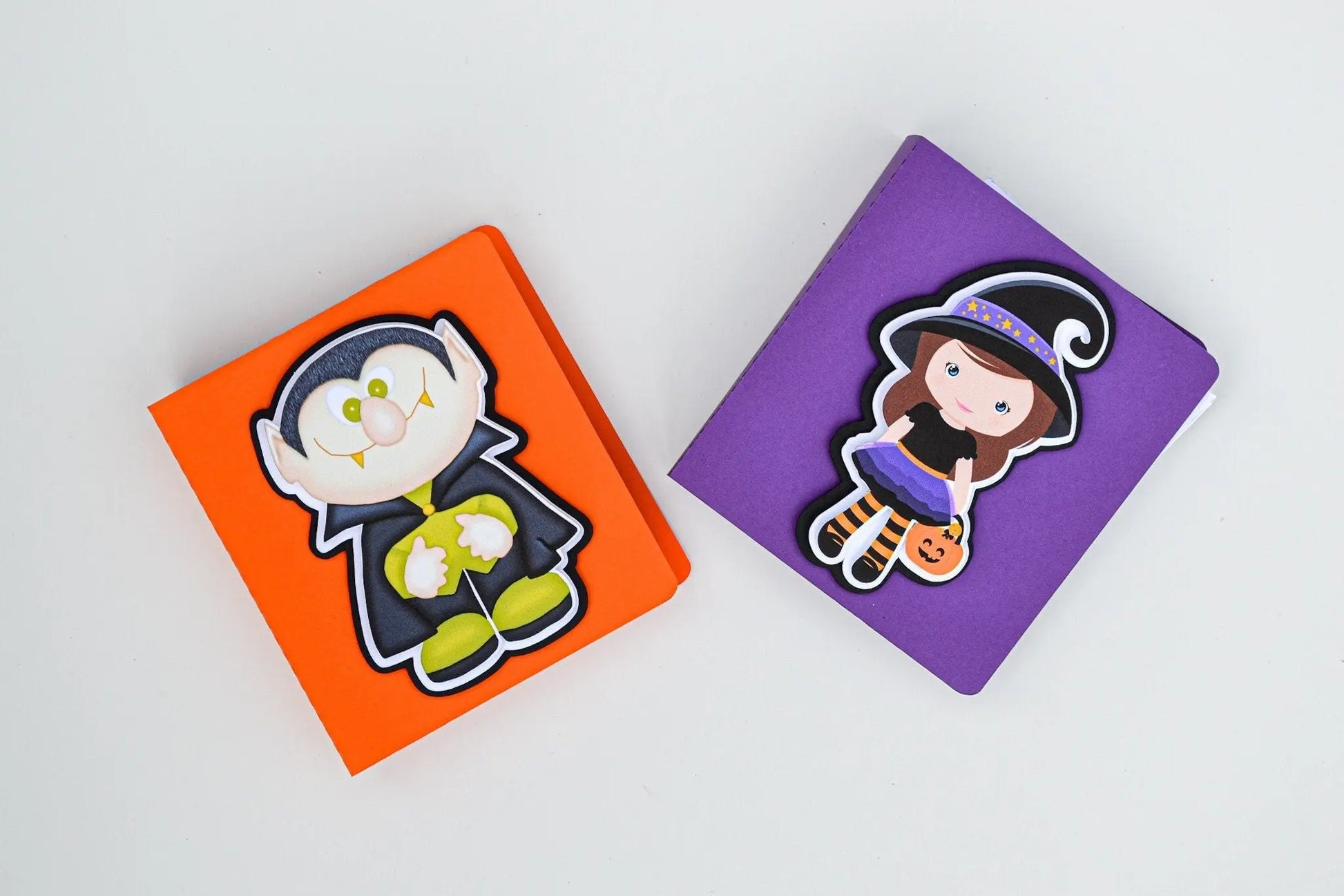 Halloween Coloring Book Party Favor – Personalized Kids Activity Pack with Crayons & Stickers | Orange or Purple Gift Mi tienda