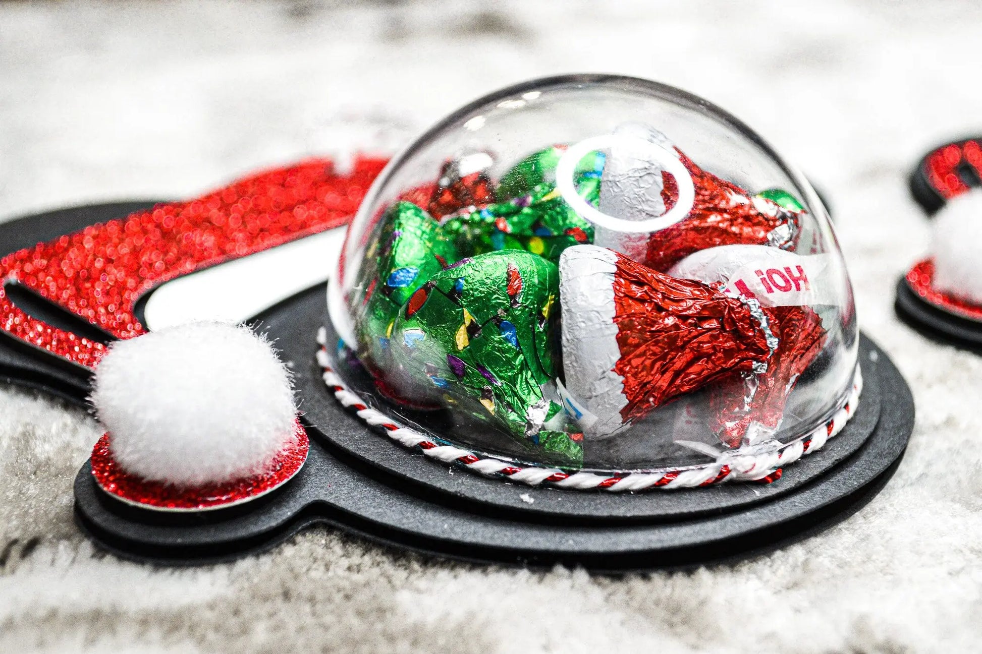 Mickey Mouse Christmas Ornament Candy Holder Christmas Gift for Kids Ornament Custom Minnie and Mickey Ornament Candy Gifts Mi tienda