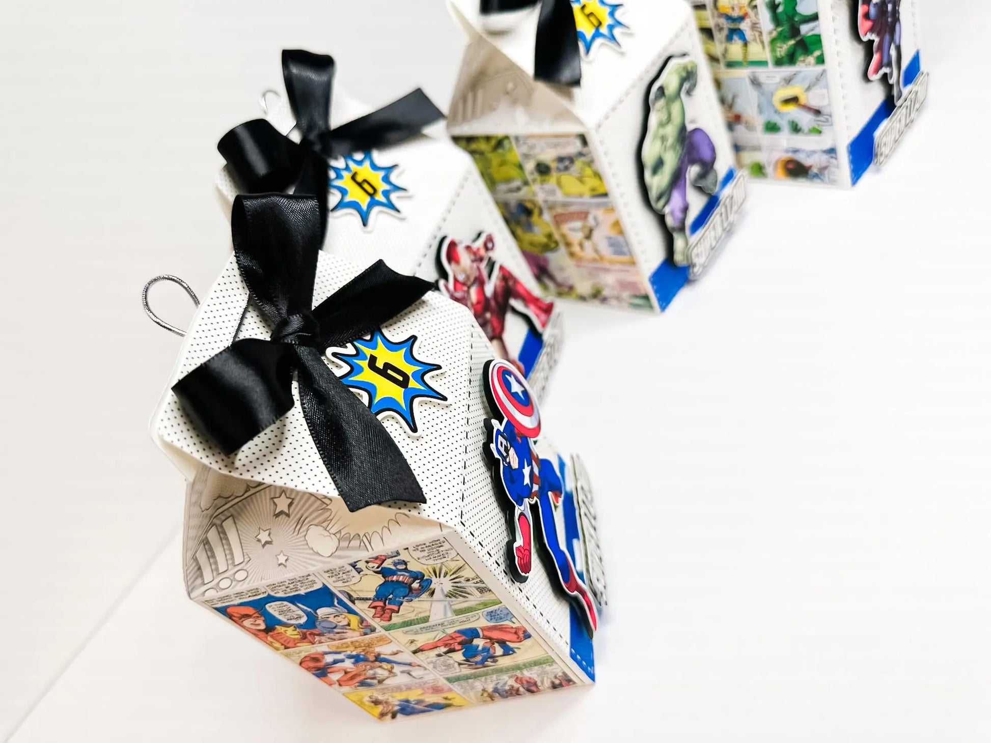 Comic Book Favor Boxes, Superhero Birthday Party Decorations Mi tienda