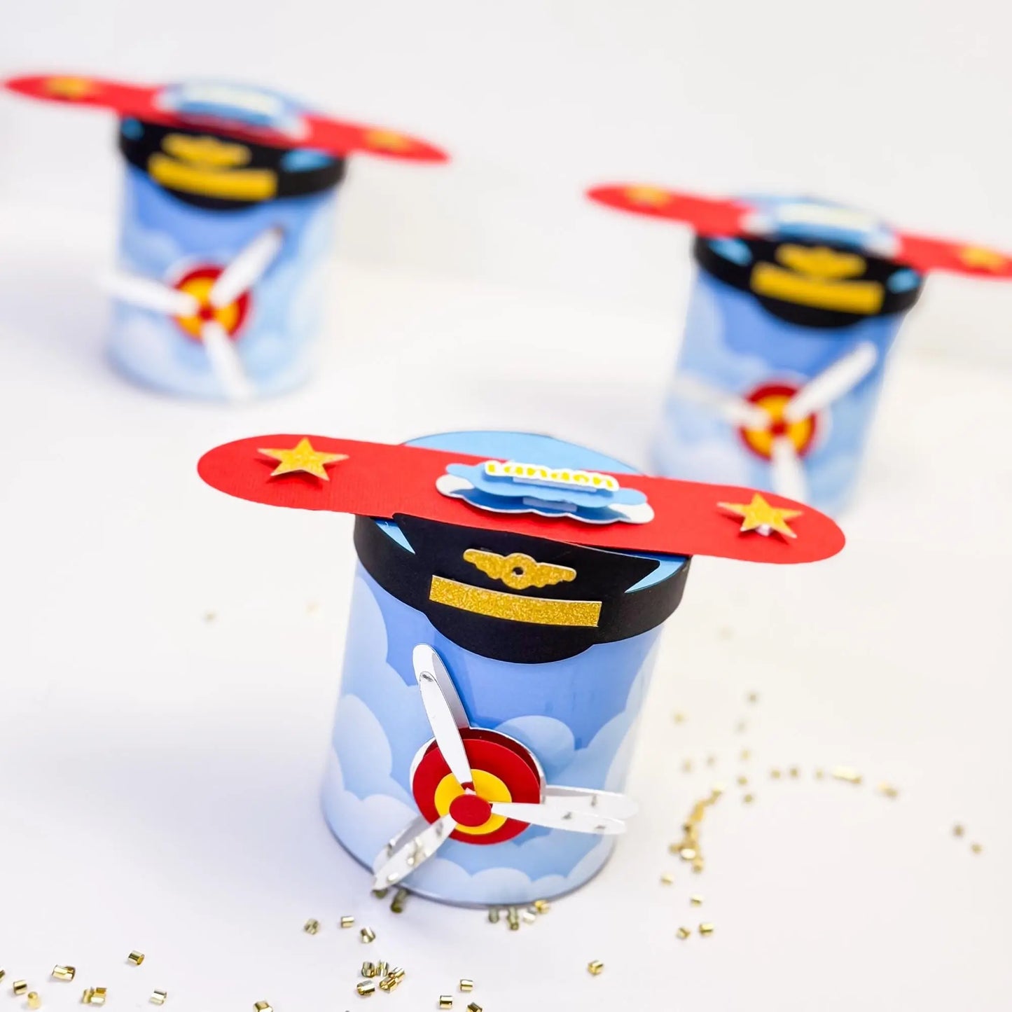 Airplane Party Favor Can – Custom Pilot Snack Tubes for Time Flies Birthday Theme, Set of 6 Mini Airplane Chips Cans Mi tienda