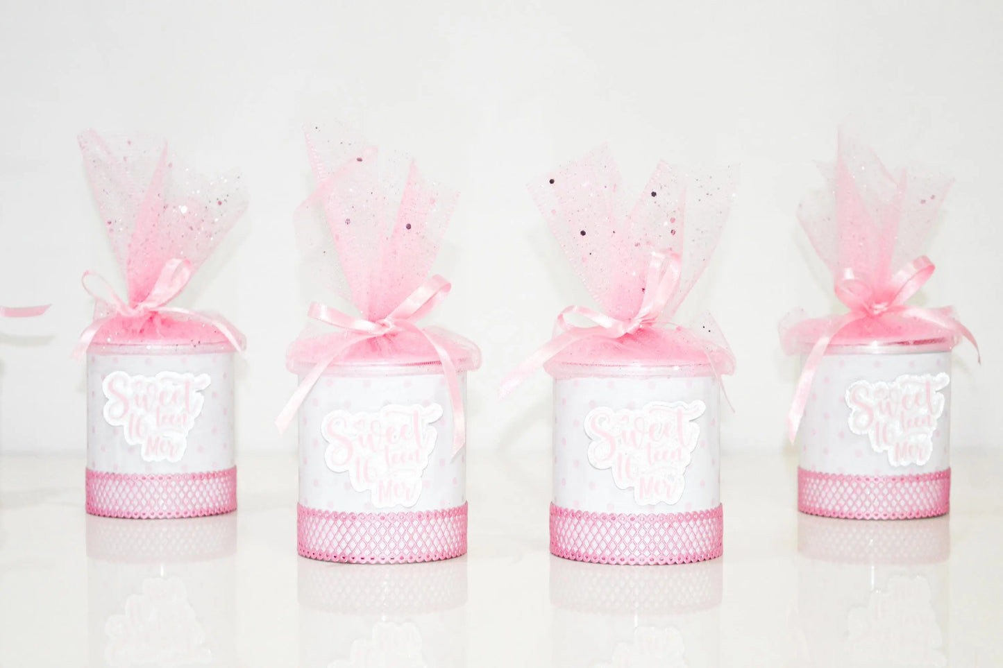 Sweet 16 Birthday Party Decoration Bundle: Custom Name Letters, Banner, Favors Mi tienda