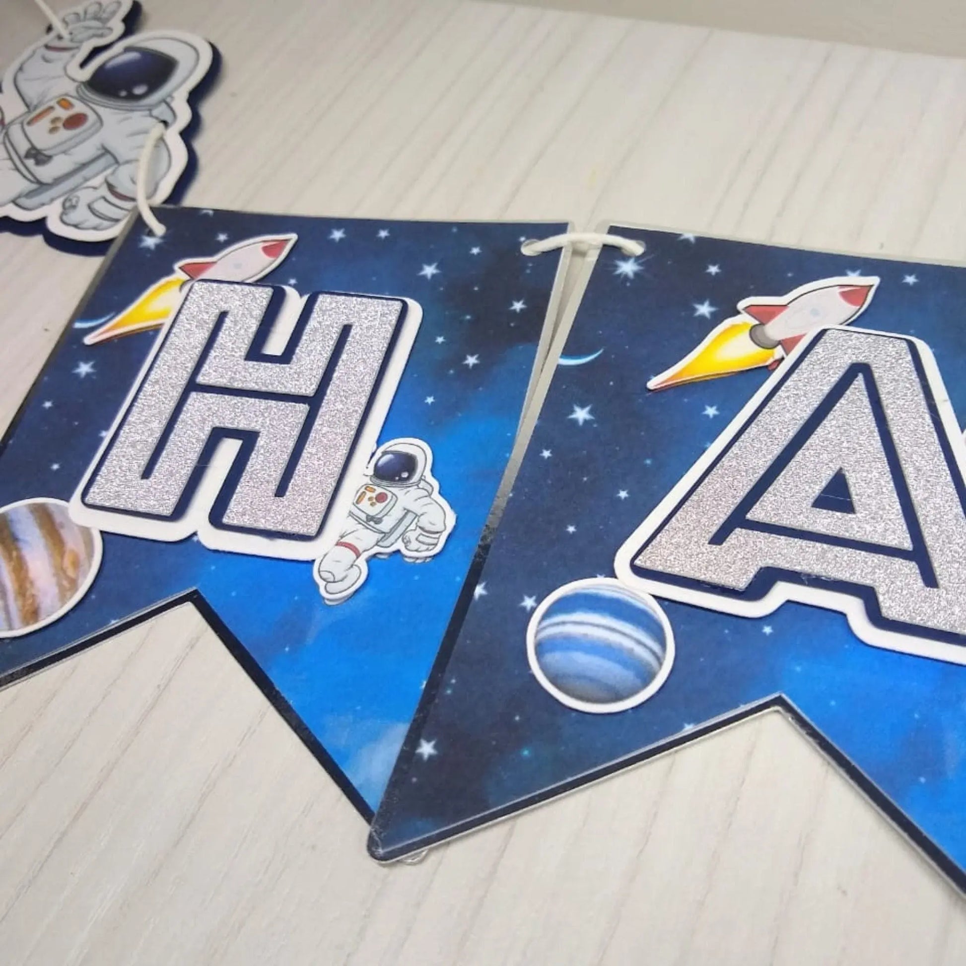 Space Theme Party Favors - Astronaut Birthday Decorations - Chips Can Treats Mi tienda