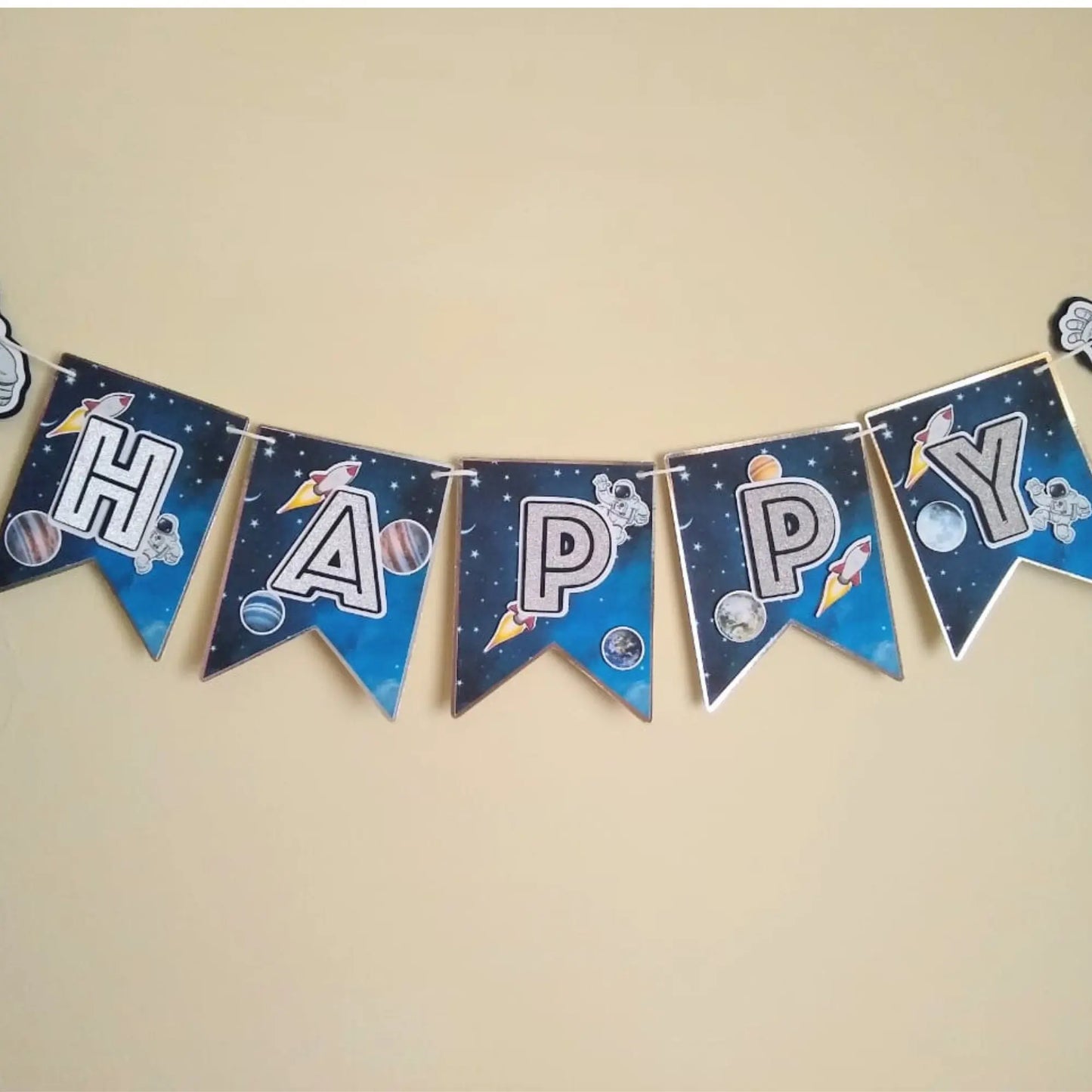 Space Theme Party Favors - Astronaut Birthday Decorations - Chips Can Treats Mi tienda