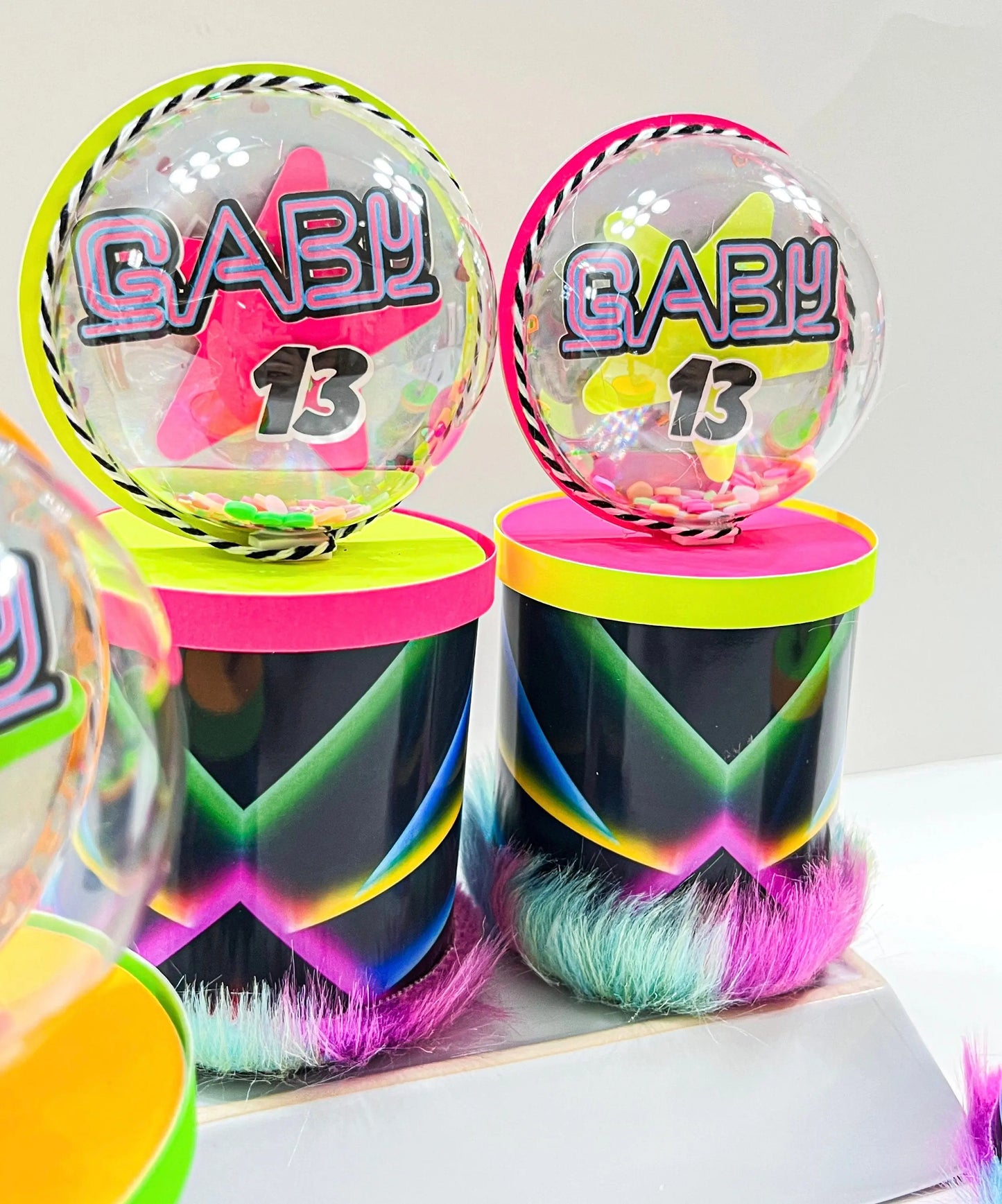 Neon Party Favors, Neon Party Decorations, Neon Birthday Decorations, Neon Party, Teens Birthday, Neon Chips Can Mi tienda