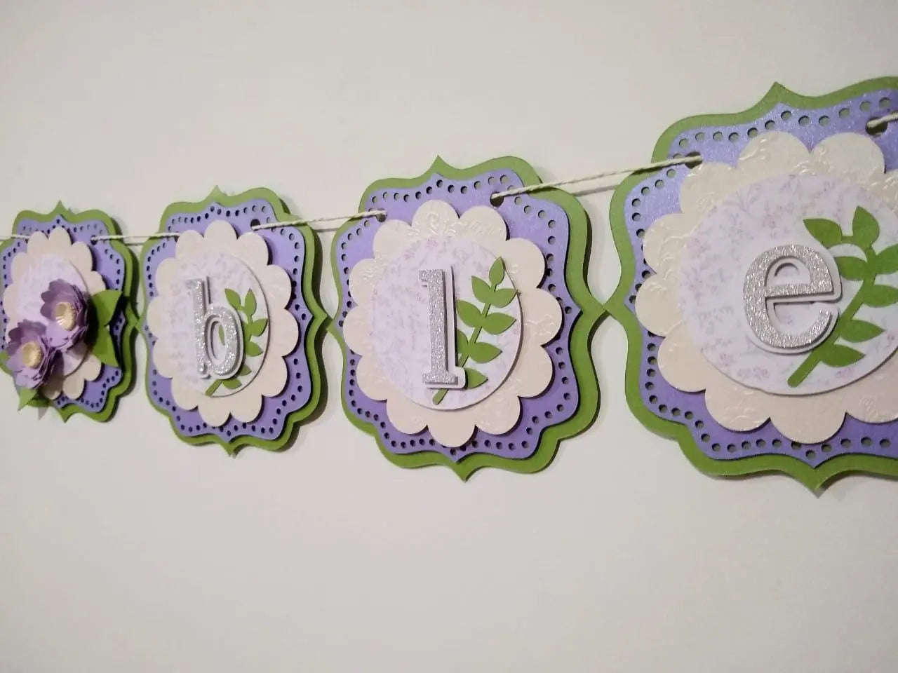 Rustic Happy Birthday Banner, Farmhouse Party Decoration, Neutral Floral Birthday Sign, Country Chic Party Banner, Custom Name Decor Mi tienda