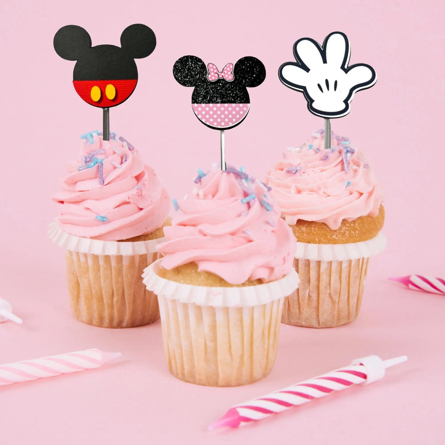 Mickey & Minnie Cupcake Toppers | Mickey Mouse Birthday Picks | Minnie Party Decorations | Cupcake Party Favors Mi tienda