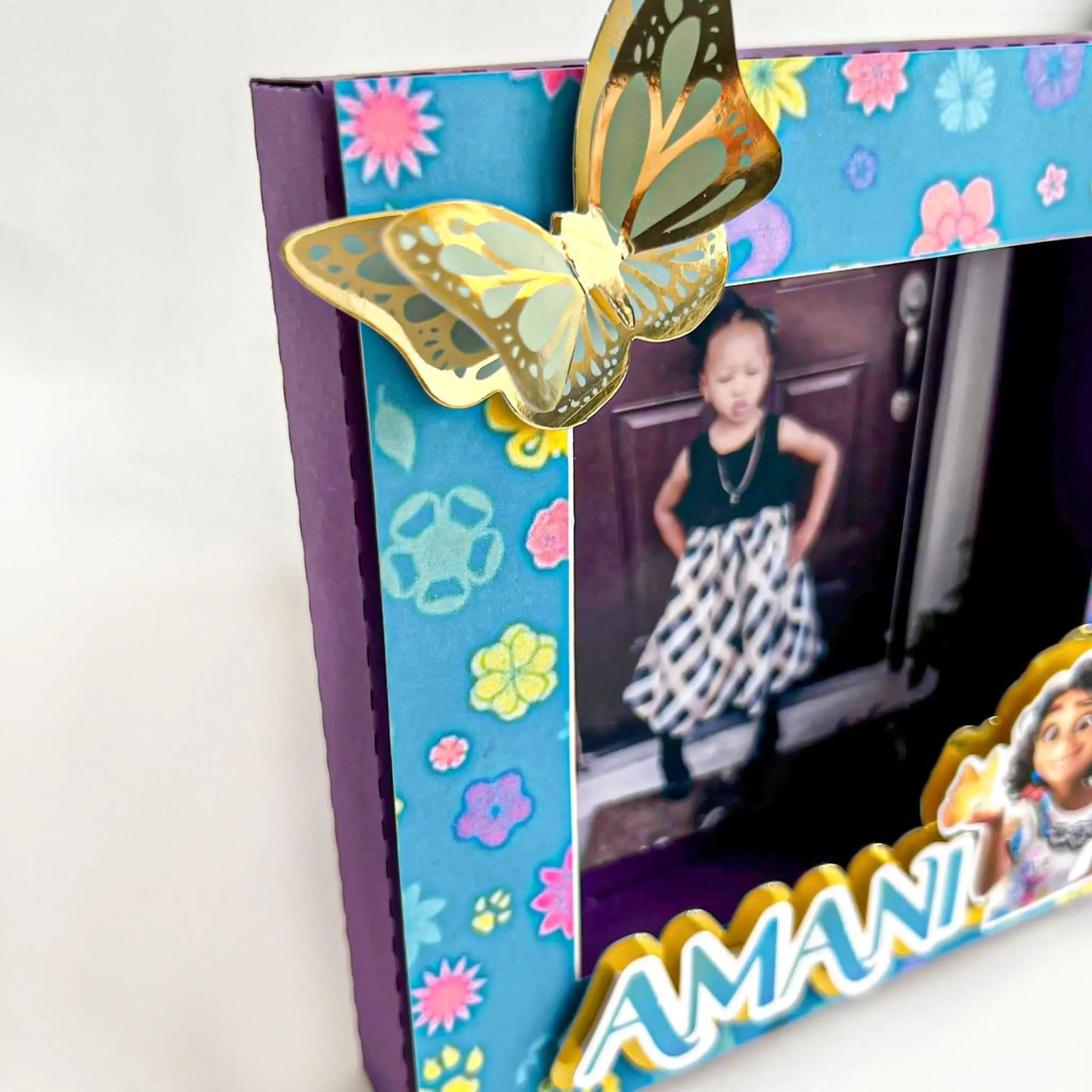 Encanto-Inspired Photo Frame | Maribel & Isabella | Butterfly Keepsake Mi tienda